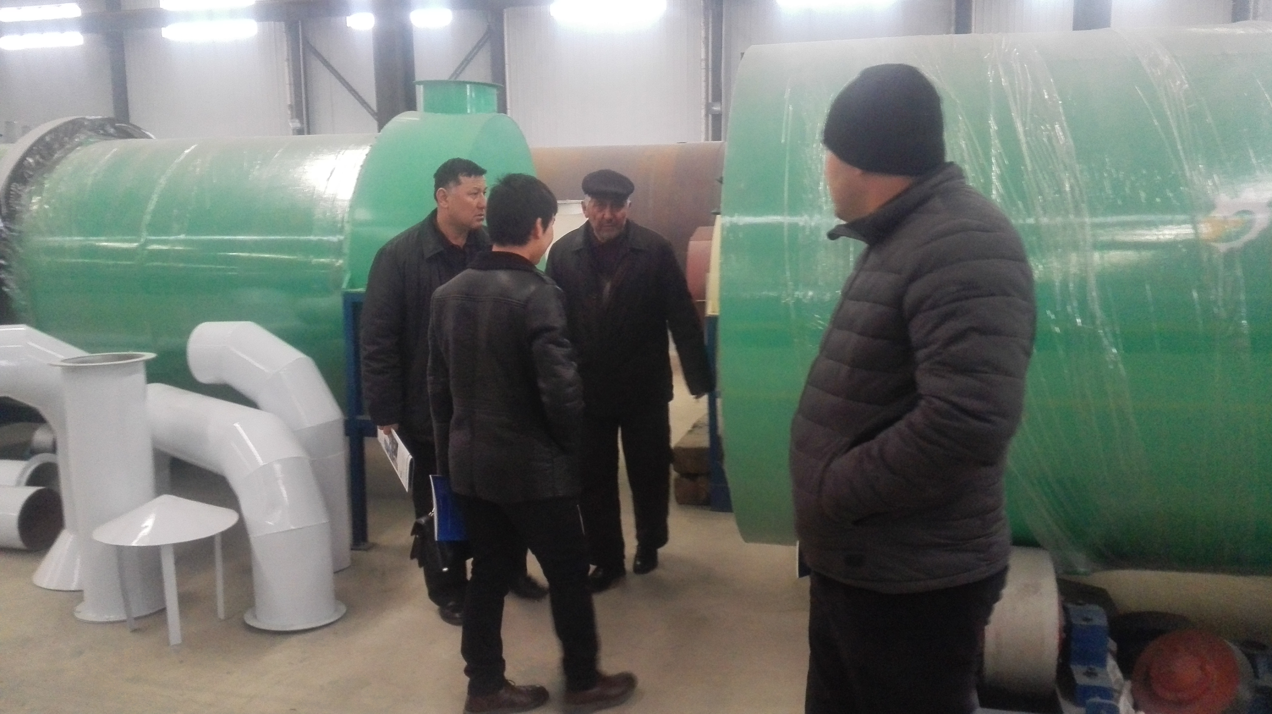 伊朗客戶在鄭州泰達設備現(xiàn)場